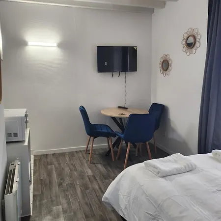 Apartment La Belle Etape Studio Les Mureaux