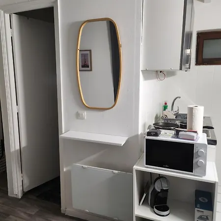 La Belle Etape Studio Apartment Les Mureaux